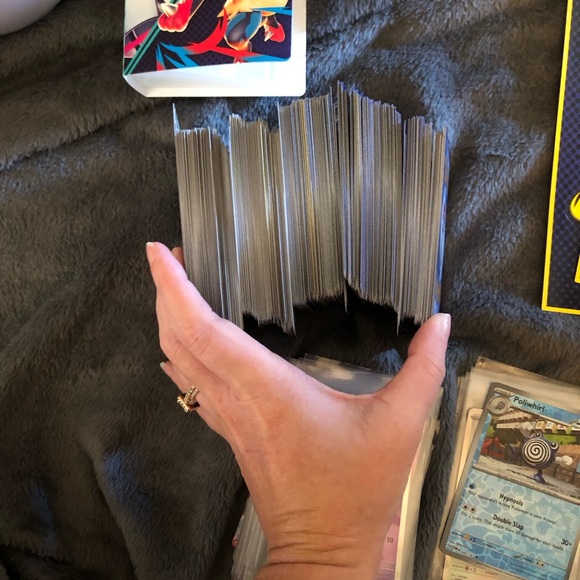 Pokemon Collector's Trading Card Set - Picture 3 of 9